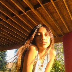 Meet your Posher, Natalie